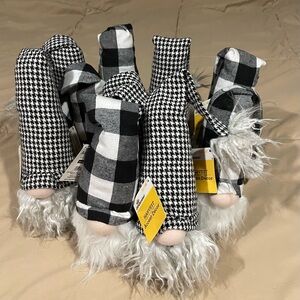 Bundle Of (10) Decorative Gnomes